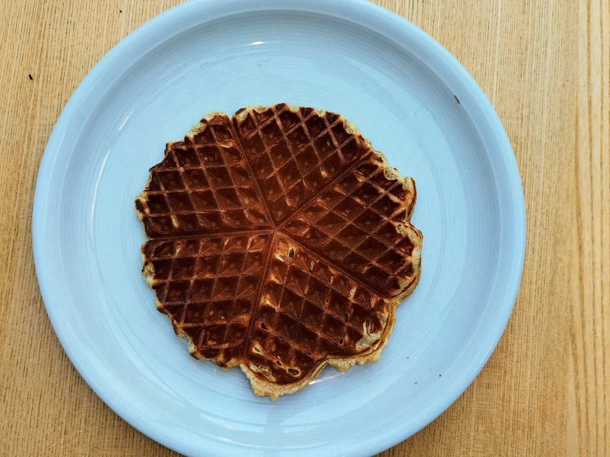 Rezept: Spargelgratineé mit Dinkelsauerteigwaffeln und Lachs Bild Nr. 6 Spargelgratineé mit Dinkelsauerteigwaffeln und Lachs - Rezept - Bild Nr. 6