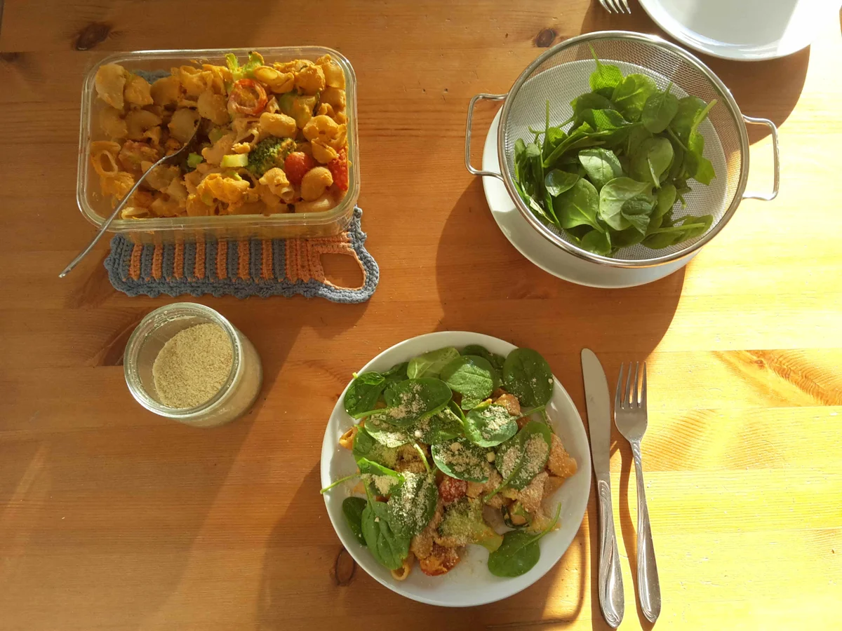 Nudelauflauf mit Hummus und Gemüse - Rezept - Bild Nr. 14243