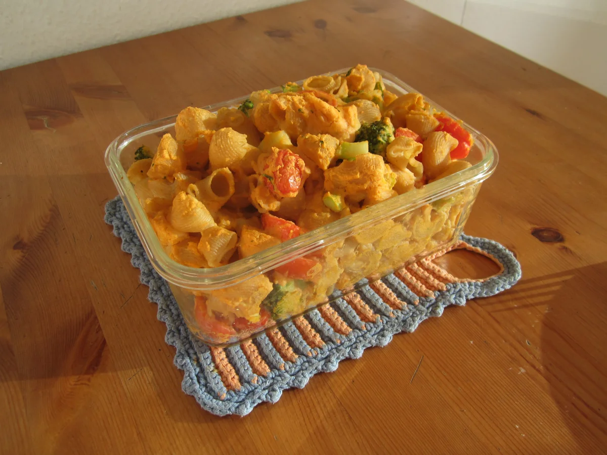 Nudelauflauf mit Hummus und Gemüse - Rezept - Bild Nr. 14255