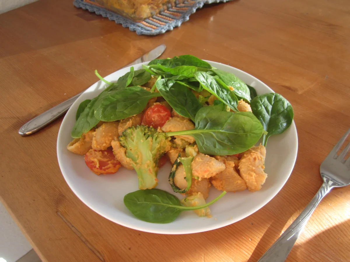 Nudelauflauf mit Hummus und Gemüse - Rezept - Bild Nr. 14257