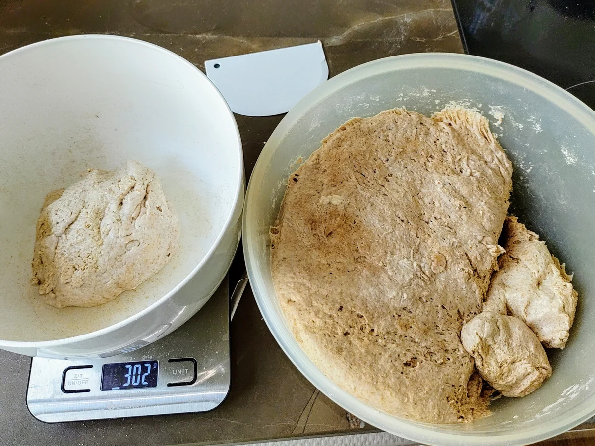 Rezept: Burger Buns aus Dinkelsauerteig Bild Nr. 14242 Burger Buns aus Dinkelsauerteig - Rezept - Bild Nr. 14242