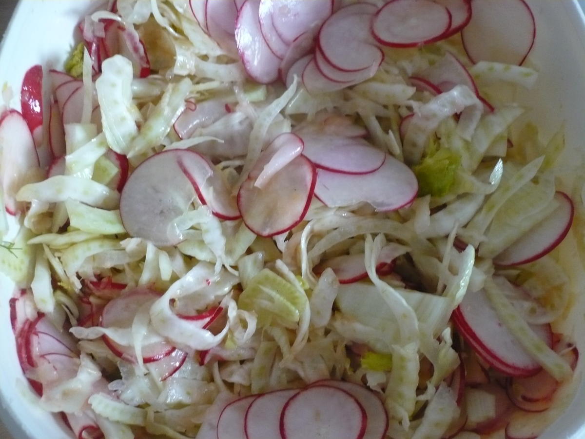 Fenchel - Radieschen - Salat mit geräucherter Forelle - Rezept - Bild Nr. 9