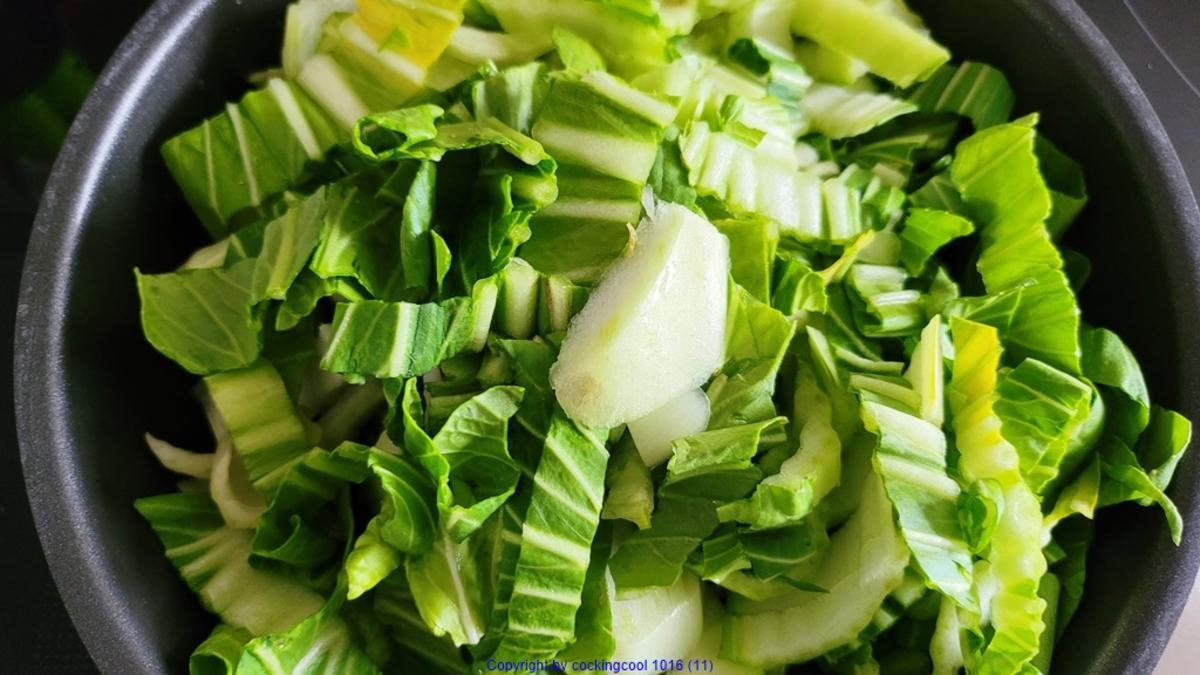 Filetspiess mit Salat oder Pakchoigemüse und einer herzhafter Sosse - Rezept - Bild Nr. 17