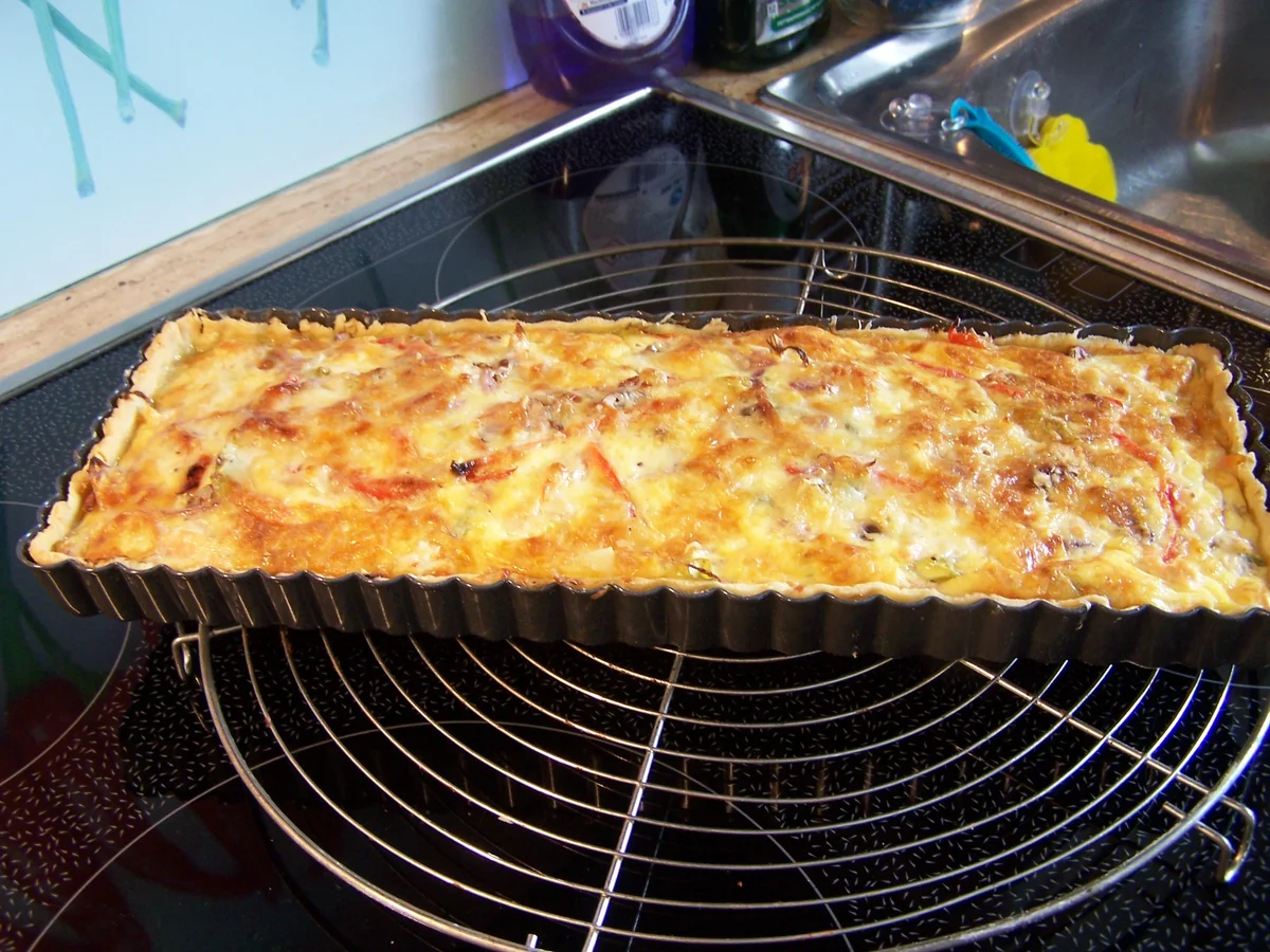 Quiche mit Lachs u. Gemüse zweierlei Käse - Rezept - Bild Nr. 2