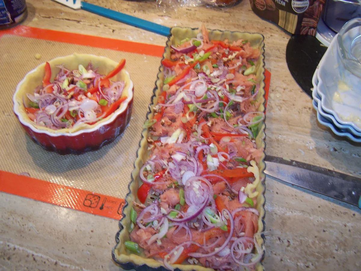 Quiche mit Lachs u. Gemüse zweierlei Käse - Rezept - Bild Nr. 16