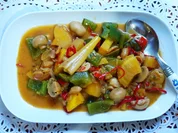 Scharfes Süßkartoffelgulasch mit Pilzen ala "I Gusti Made" – rendang ubi - Rezept - Bild Nr. 2