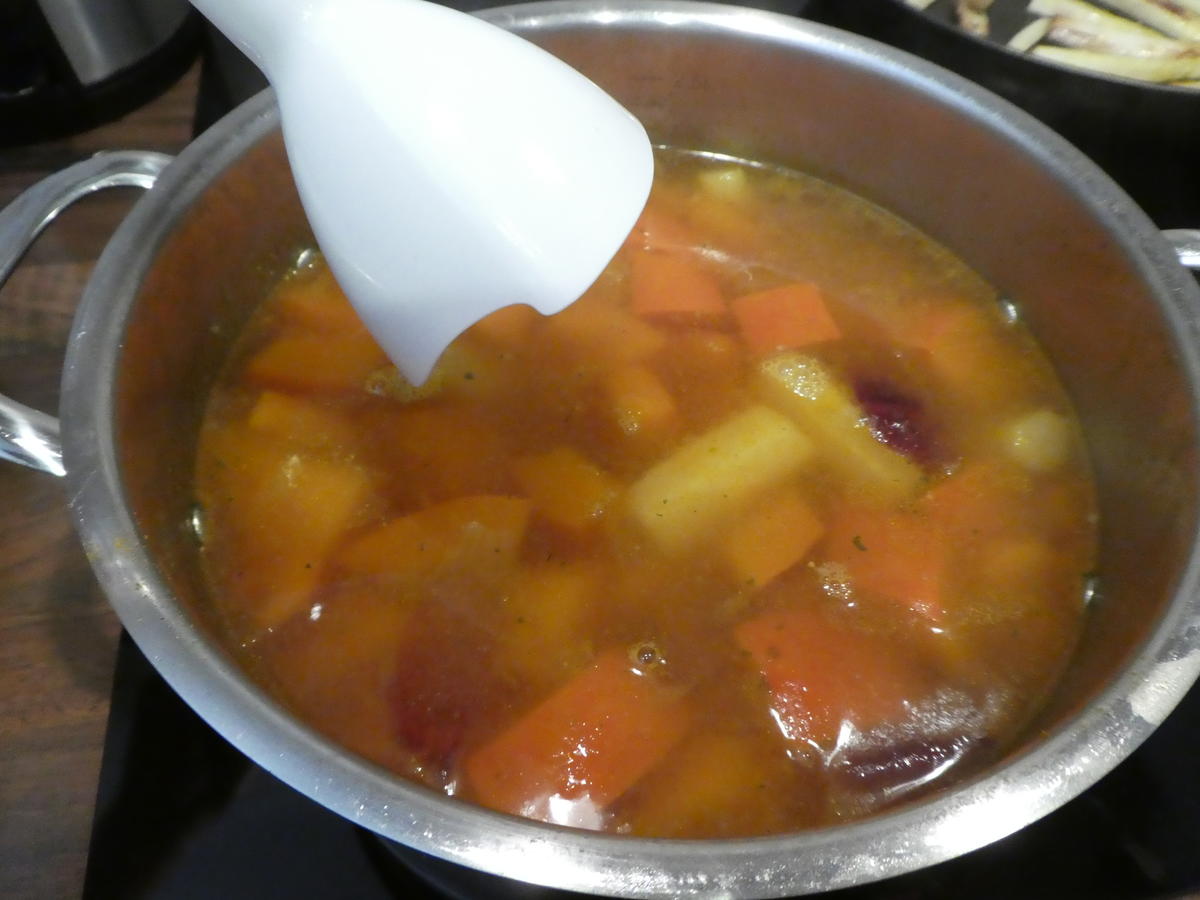 Hokkaido-Suppe mit gebratenem Spargel - Rezept - Bild Nr. 11