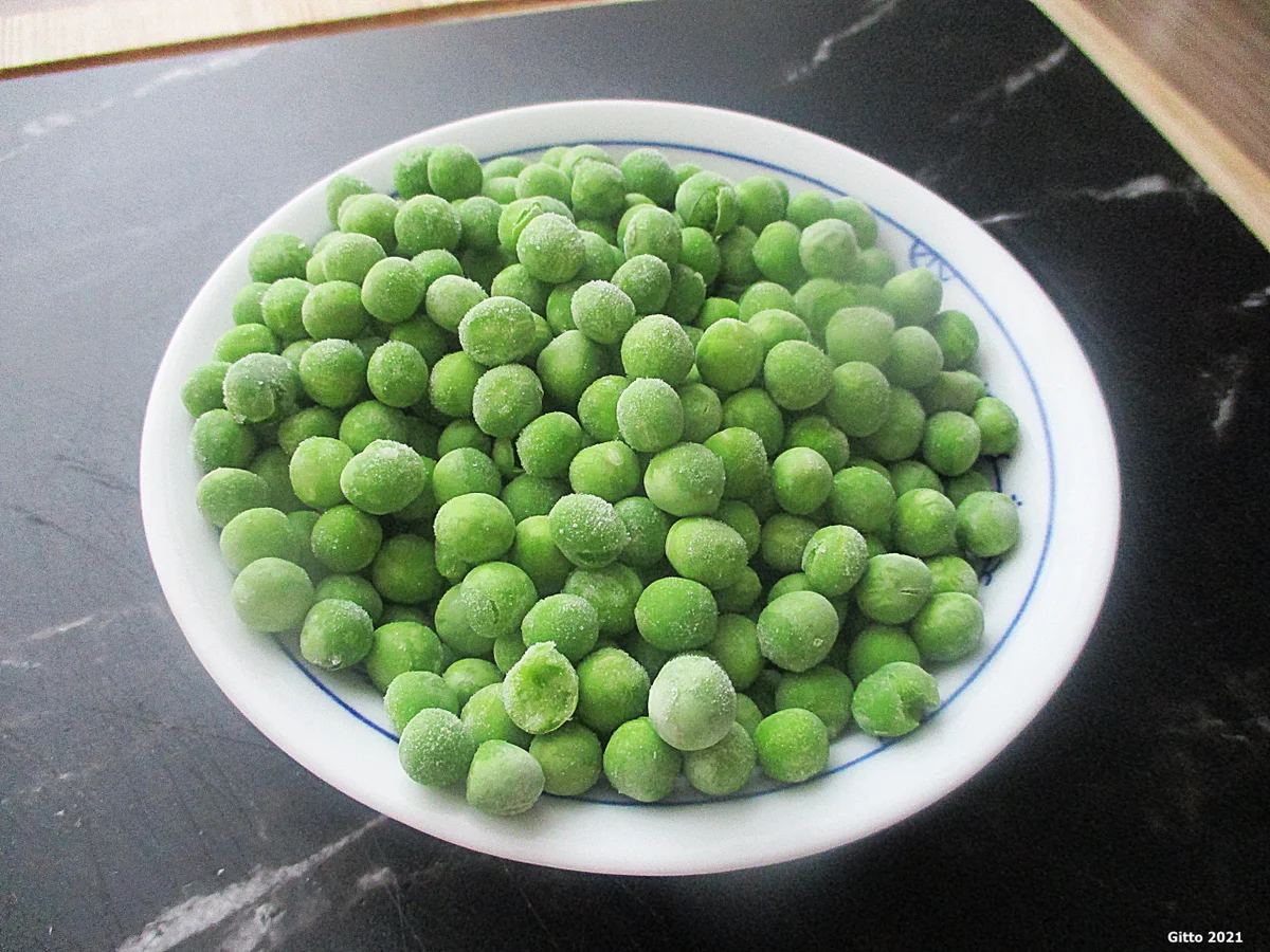 Rezept: Hühner Frikassee mit grünem Spargel, begleitet von würzigem Curryreis Bild Nr. 14255 Hühner Frikassee mit grünem Spargel, begleitet von würzigem Curryreis - Rezept - Bild Nr. 14255