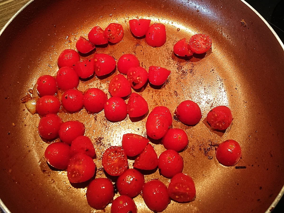 Rezept: Omelett mit Spinat-Tomaten-Feta-Füllung Bild Nr. 14258 Omelett mit Spinat-Tomaten-Feta-Füllung - Rezept - Bild Nr. 14258