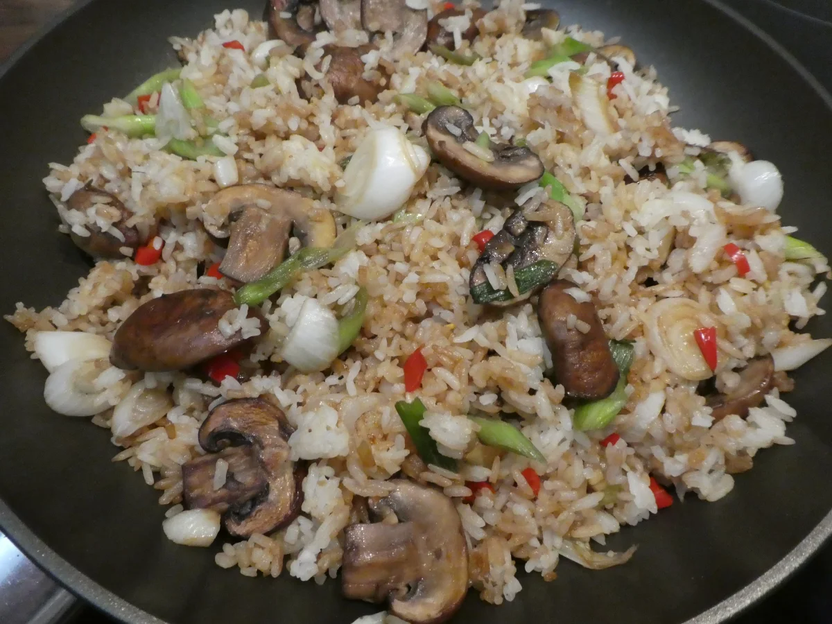 Rezept: Gemüse-Bratreis mit Spiegelei Bild Nr. 14266 Gemüse-Bratreis mit Spiegelei - Rezept - Bild Nr. 14266