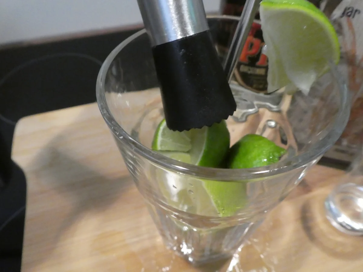 Rezept: Caipirinha Bild Nr. 14266 Caipirinha - Rezept - Bild Nr. 14266