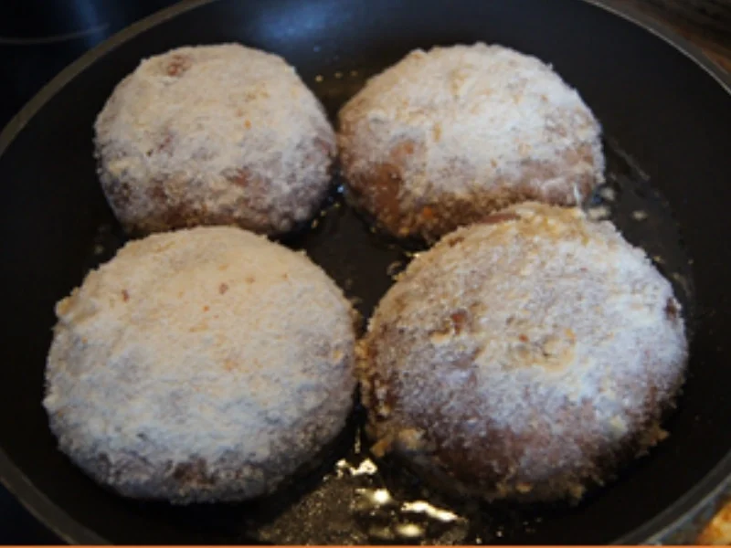 Rezept: Falsche Kalbsschnitzel mit Spargel und pikanter Sauce Bild Nr. 5 Falsche Kalbsschnitzel mit Spargel und pikanter Sauce - Rezept - Bild Nr. 5