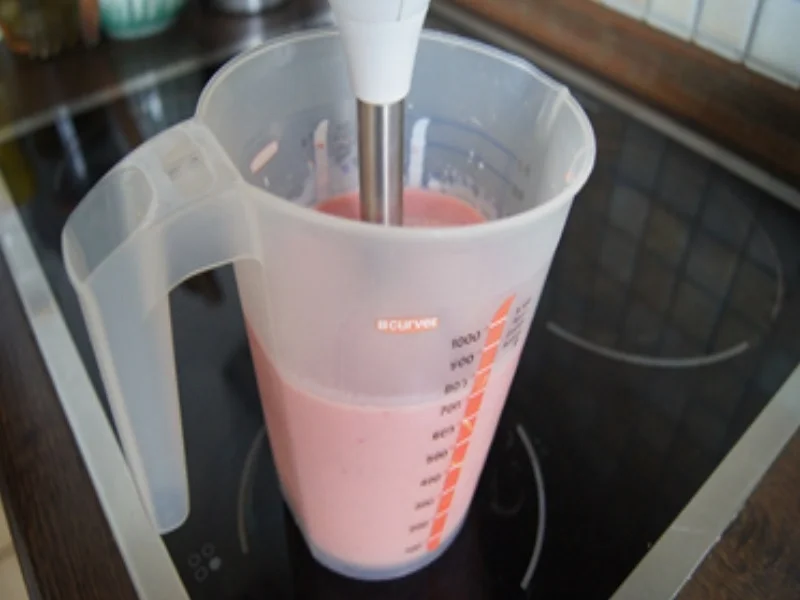 Erdbeer-Buttermilch-Smoothie - Rezept - Bild Nr. 14296