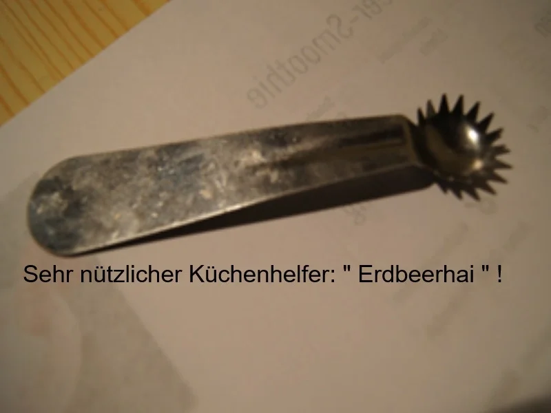 Smoothie mit Erdbeeren, Bananen, grünen Äpfeln und frischer Minze - Rezept - Bild Nr. 4