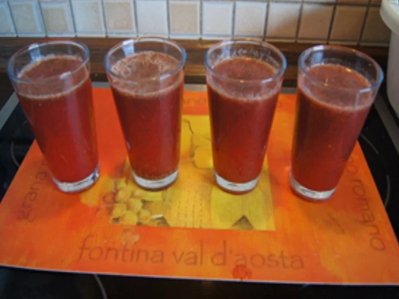 Rezept: Erdbeer-Limonade Bild Nr. 14290 Erdbeer-Limonade - Rezept - Bild Nr. 14290