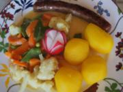 Kalbsbratwurst mit Wok-Gemüse und Drillingen - Rezept - Bild Nr. 14305