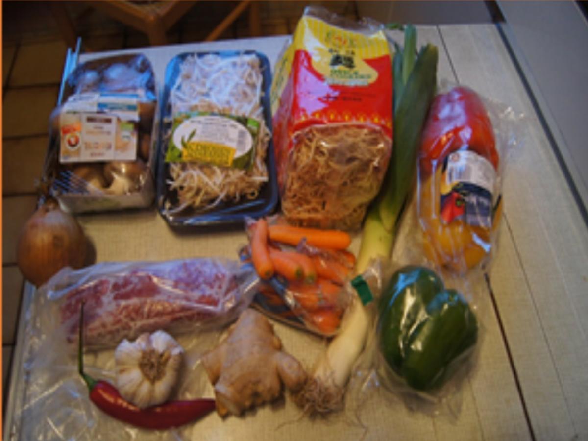 Mie-Nudeln mit Rinderhackfleisch und Gemüsemix - Rezept - Bild Nr. 14306