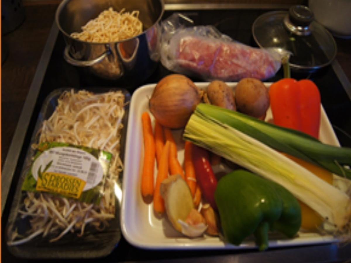 Mie-Nudeln mit Rinderhackfleisch und Gemüsemix - Rezept - Bild Nr. 14307