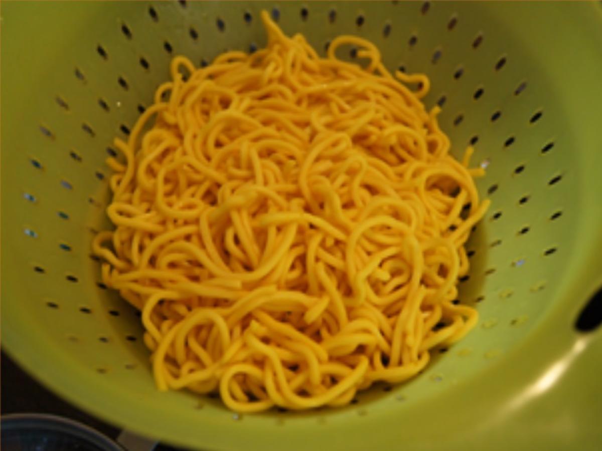 Mie Nudeln mit Rinderhackfleisch und Gemüsemix - einfach - von MausVoh