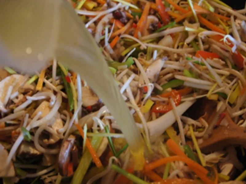 Rezept: Mie-Nudeln mit Rinderhackfleisch und Gemüsemix Bild Nr. 14325 Mie-Nudeln mit Rinderhackfleisch und Gemüsemix - Rezept - Bild Nr. 14325