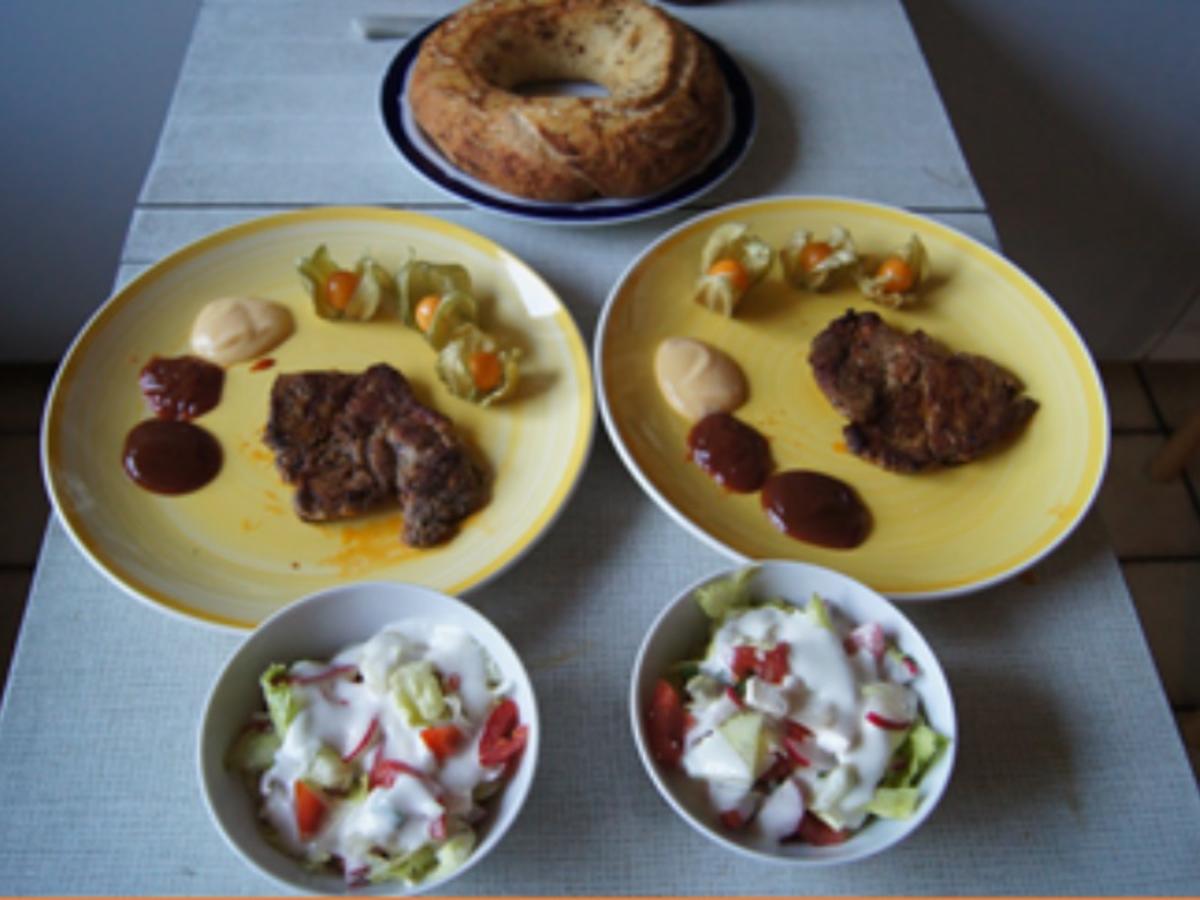 Paprika Nackensteak mit gemischten Salat und Piraten-Pfeffer-Ring - Rezept - Bild Nr. 2