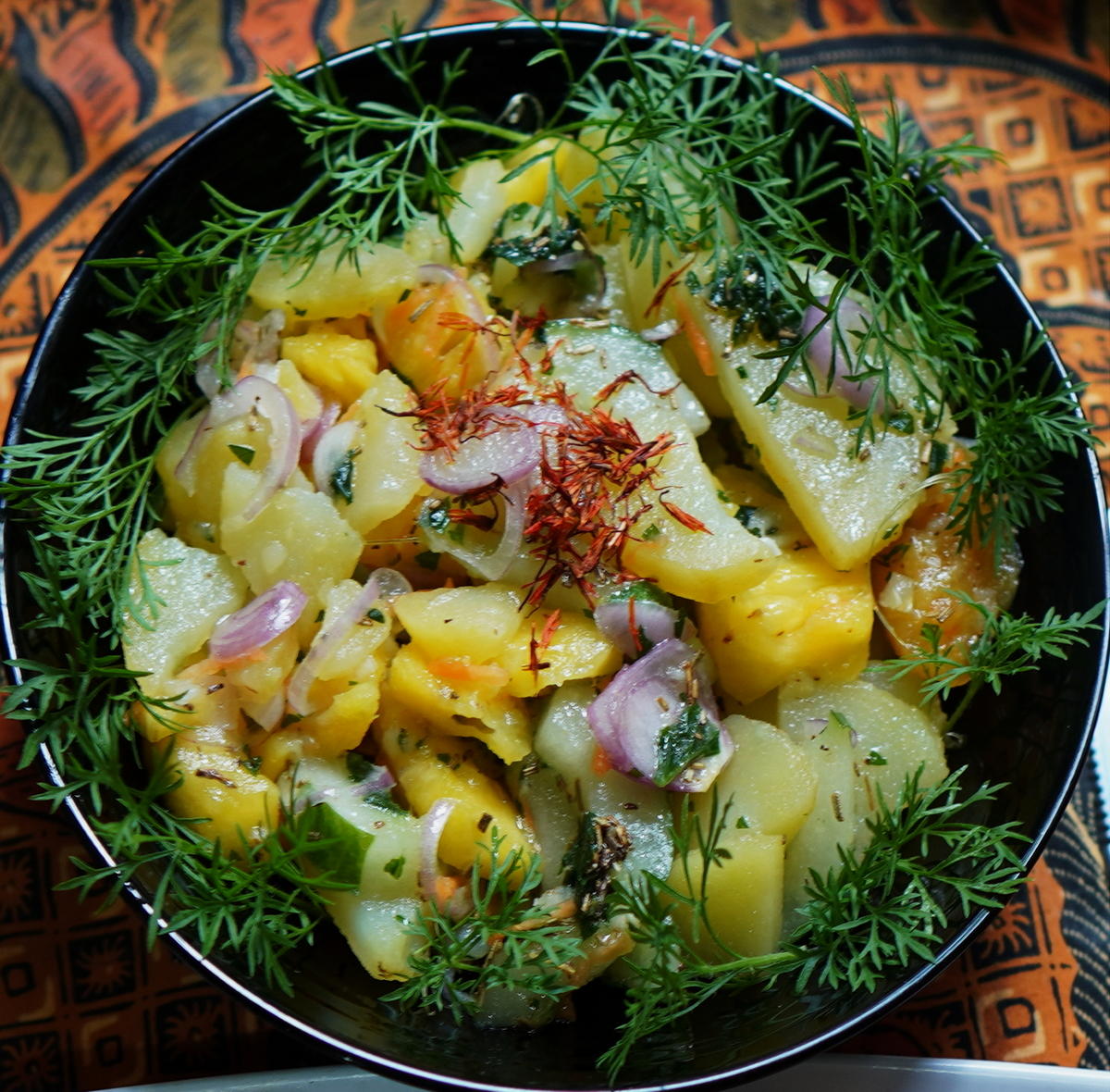 Exotische Kartoffelsalat mit Ananas - Selada Kentang dan Nanas - Rezept ...