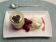 Joghurt-Vanilleeis mit Eierlikör-Mascarpone-Creme und Rumkirschen - Rezept - Bild Nr. 2