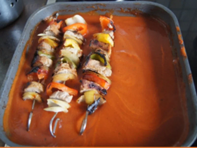 Rezept: Schaschlik-Spieß mit würziger Sauce und Basmatireis Bild Nr. 11 Schaschlik-Spieß mit würziger Sauce und Basmatireis - Rezept - Bild Nr. 11
