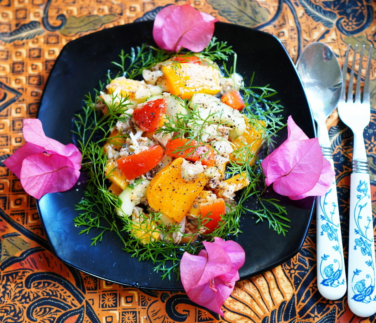 Exotischer, gemischter Salat mit Thunfisch und Mango - Rezept - Bild Nr. 14309