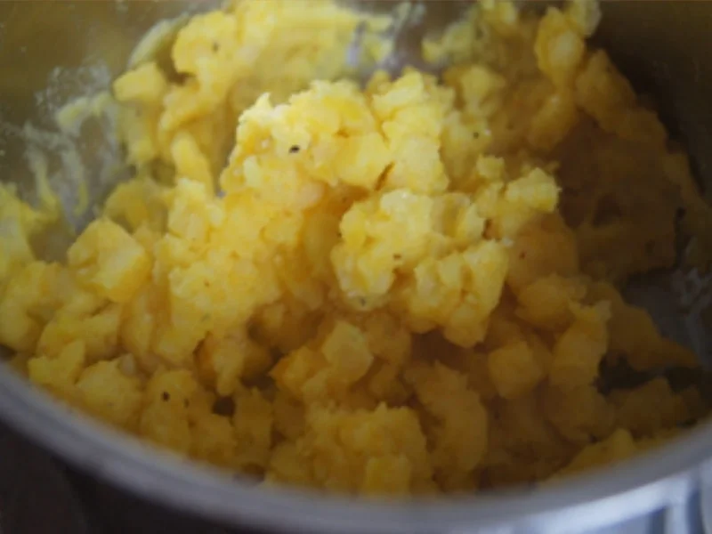 Seelachsfilet mit Möhrenblüten und Kartoffelstampf - Rezept - Bild Nr. 17