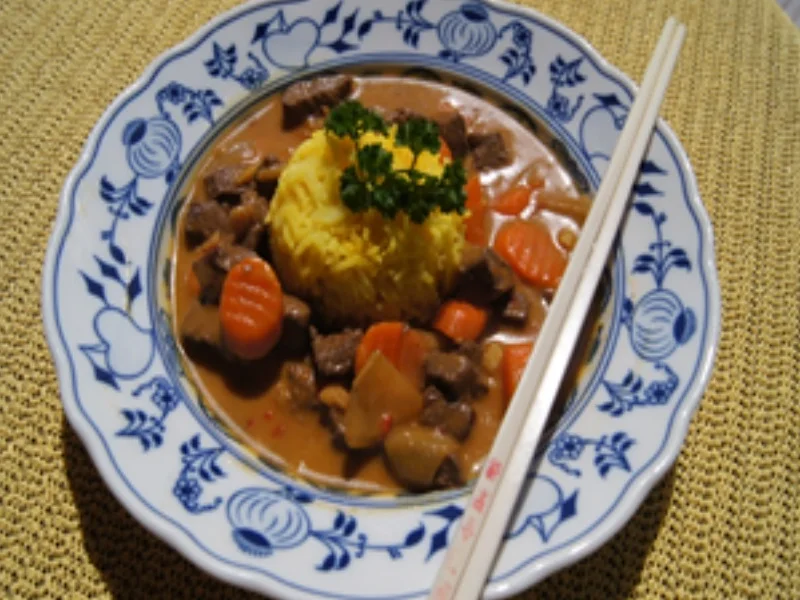 Rindfleischcurry mit Kokosmilch und Basmatireis - Rezept - Bild Nr. 14326