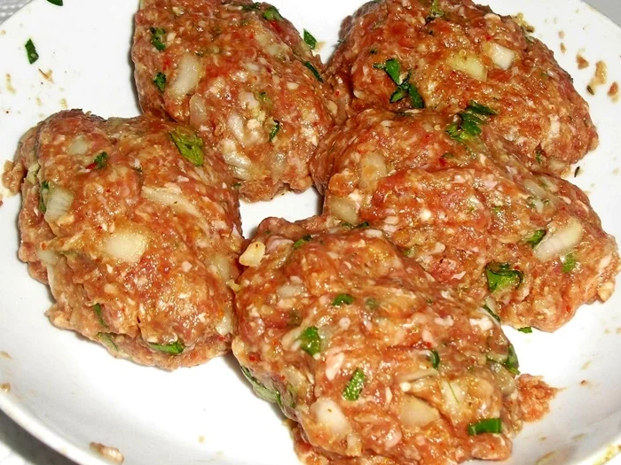 Köfte mit Knoblauch-Kartoffelsalat- kulinarische Weltreise - Rezept - Bild Nr. 14314