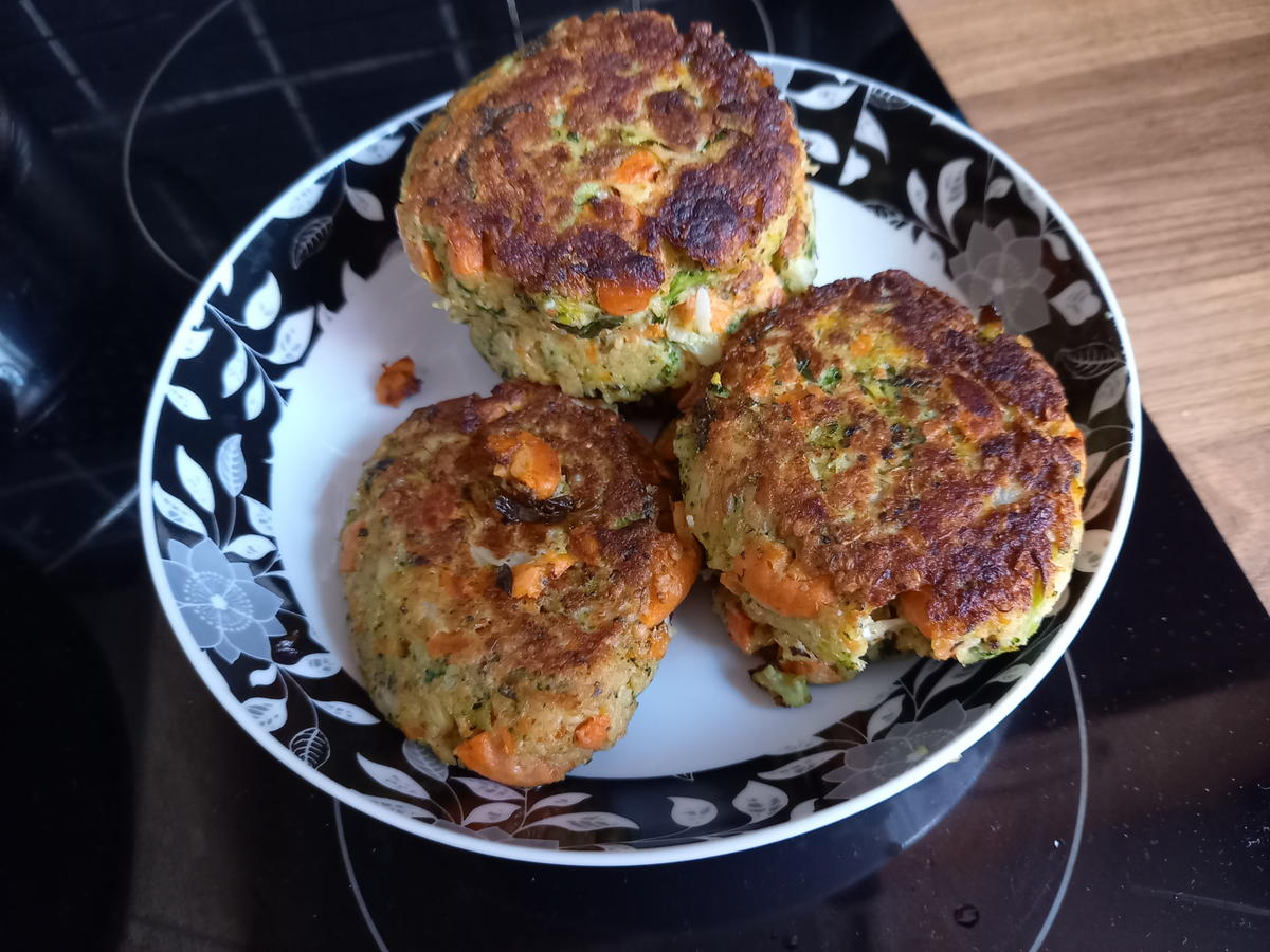 Vegetarische Gemüse Burger Frikadellen - Rezept - kochbar.de