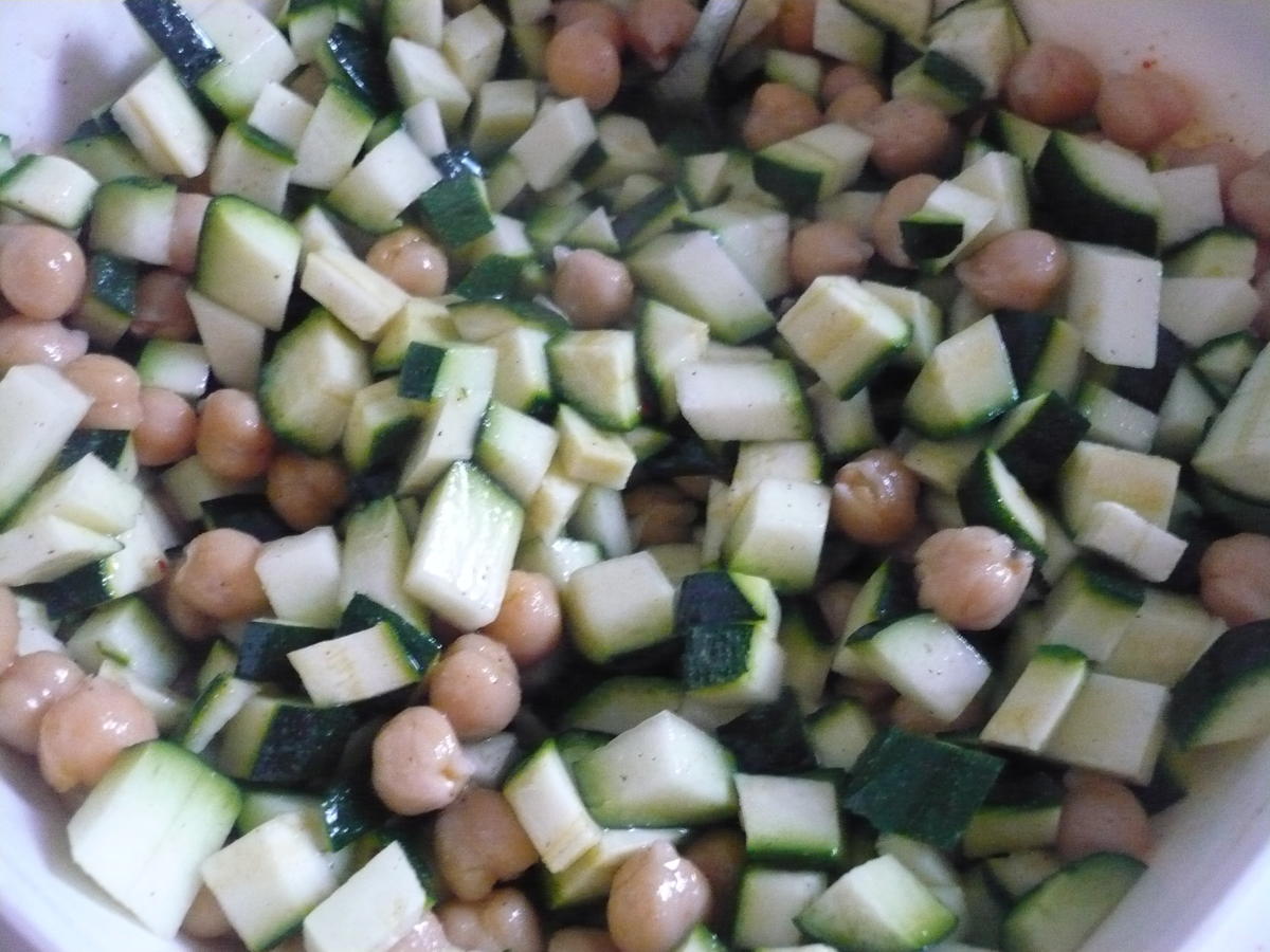 Zucchini - Salat mit Kichererbsen - Rezept - Bild Nr. 14315