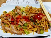 Bunte Eiernudeln mit Hühnerfleisch - Rezept - Bild Nr. 14323