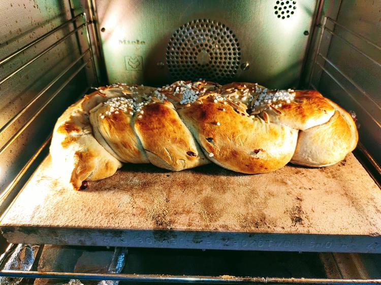 Schwäbischer Hefezopf aus Sauerteig - von Claton Schwäbischer Hefezopf aus Sauerteig - von Claton