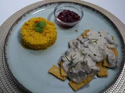 Rezept: Tempeh Stroganoff mit Preiselbeeren an Reis Bild Nr. 2 Tempeh Stroganoff mit Preiselbeeren an Reis - Rezept - Bild Nr. 2
