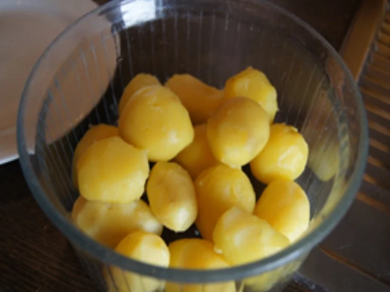 Rezept: "Kotelett mit Tschechischen Kartoffelsalat light und gemischten Salat"; Bild Nr. 14362 "Kotelett mit Tschechischen Kartoffelsalat light und gemischten Salat"; - Rezept - Bild Nr. 14362