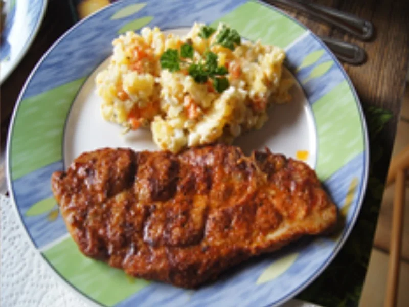 Rezept: "Kotelett mit Tschechischen Kartoffelsalat light und gemischten Salat"; Bild Nr. 14375 "Kotelett mit Tschechischen Kartoffelsalat light und gemischten Salat"; - Rezept - Bild Nr. 14375
