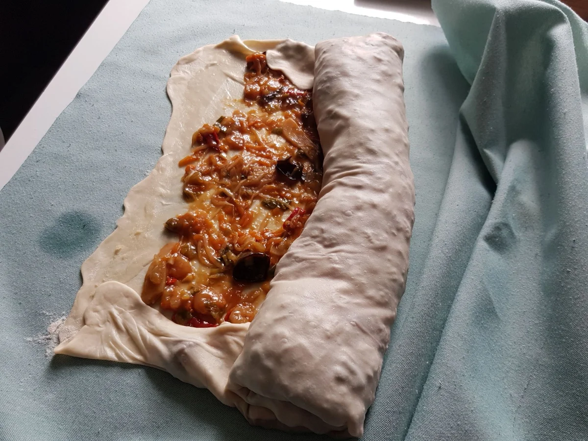 Rezept: Strudel mit asiatischer Füllung und Baby-Pak Choi Bild Nr. 4 Strudel mit asiatischer Füllung und Baby-Pak Choi - Rezept - Bild Nr. 4