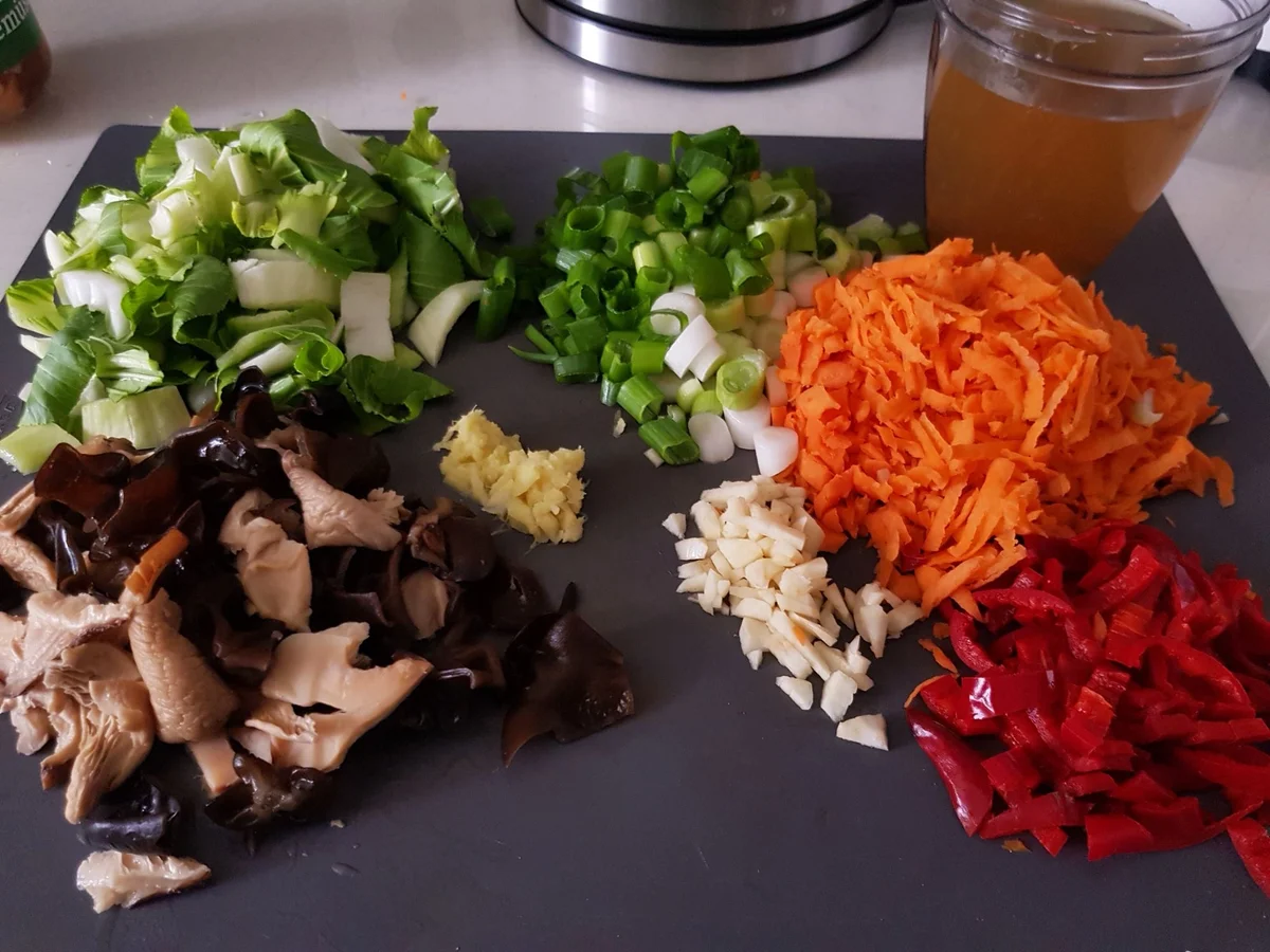 Rezept: Strudel mit asiatischer Füllung und Baby-Pak Choi Bild Nr. 11 Strudel mit asiatischer Füllung und Baby-Pak Choi - Rezept - Bild Nr. 11