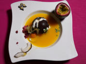 Rezept: Brasilianischer Kuss – Kokosnuss-Mousse im Schokoladenmantel mit Passionsfrucht Bild Nr. 14361 Brasilianischer Kuss – Kokosnuss-Mousse im Schokoladenmantel mit Passionsfrucht - Rezept - Bild Nr. 14361