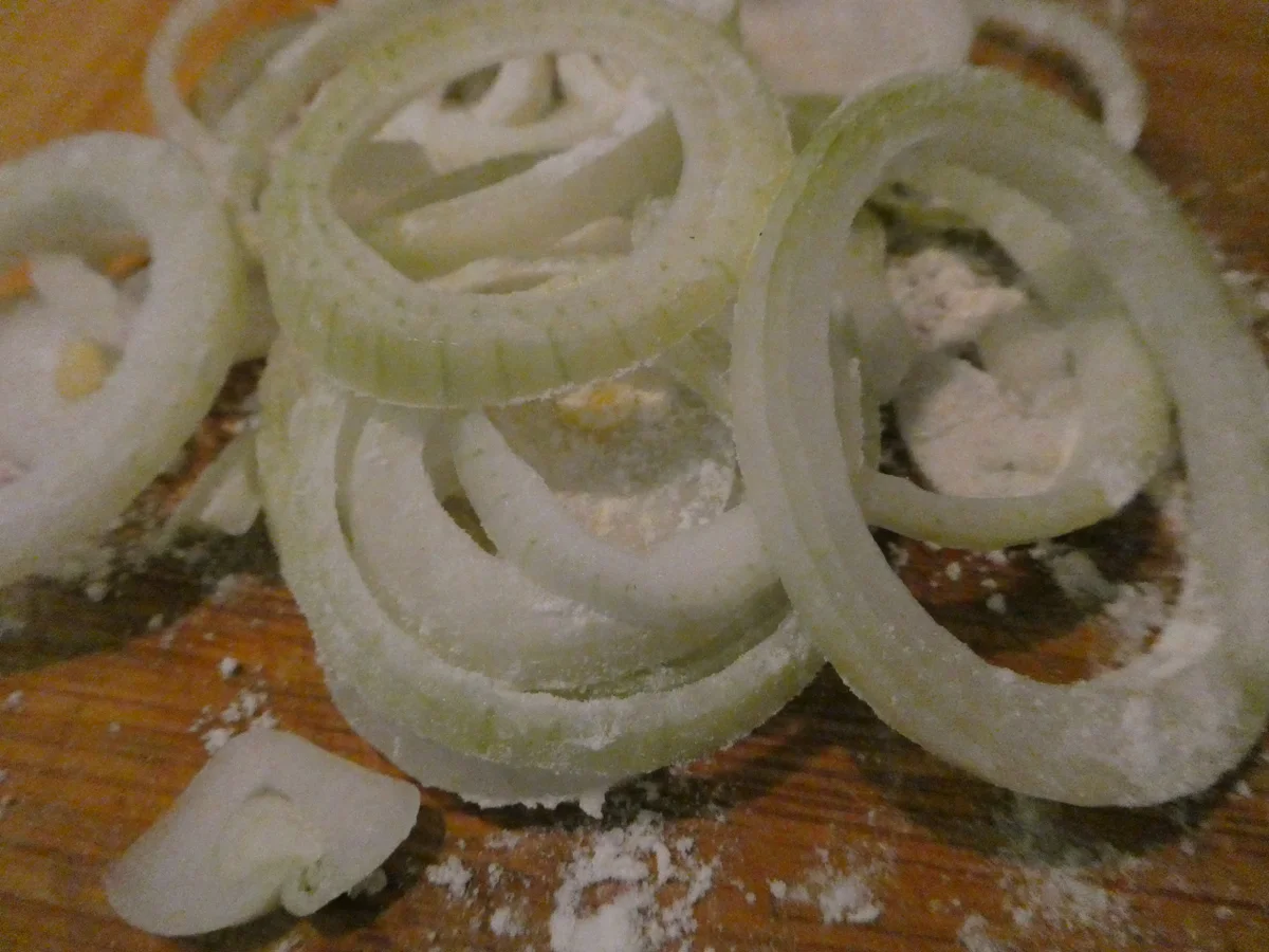 Rezept: Spätzle-Spinat-Eier -Auflauf mit Zwiebelringen on Topp Bild Nr. 14373 Spätzle-Spinat-Eier -Auflauf mit Zwiebelringen on Topp - Rezept - Bild Nr. 14373