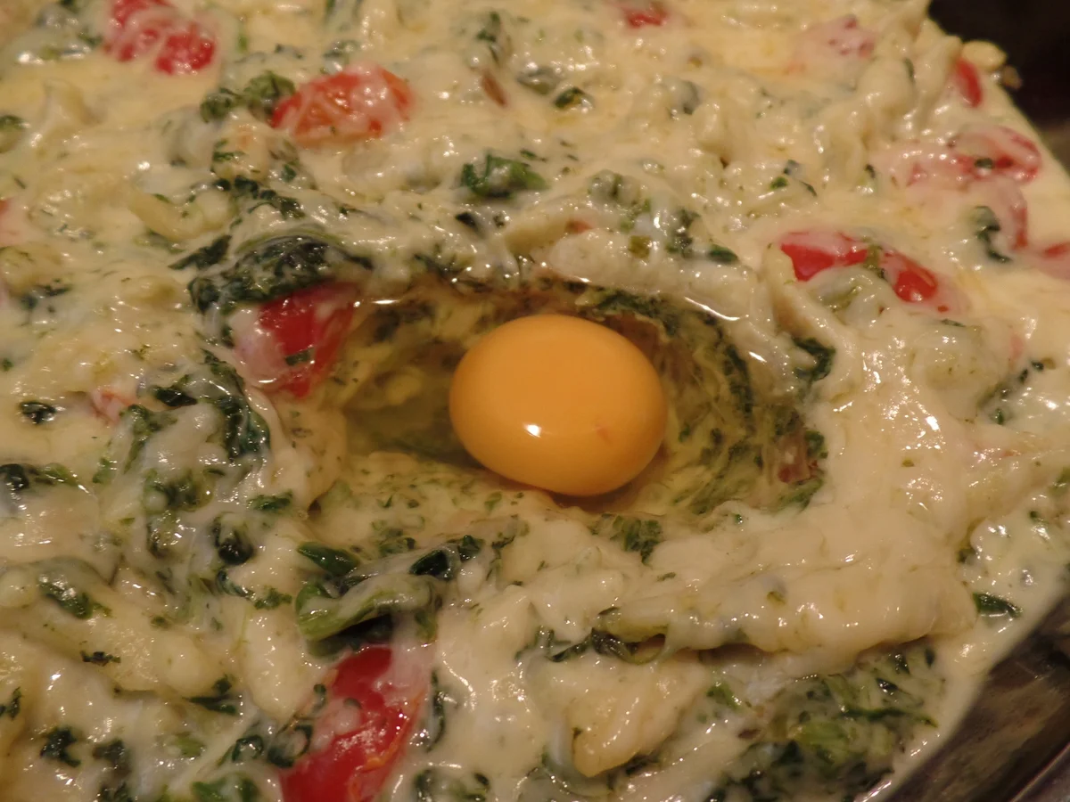 Rezept: Spätzle-Spinat-Eier -Auflauf mit Zwiebelringen on Topp Bild Nr. 14376 Spätzle-Spinat-Eier -Auflauf mit Zwiebelringen on Topp - Rezept - Bild Nr. 14376