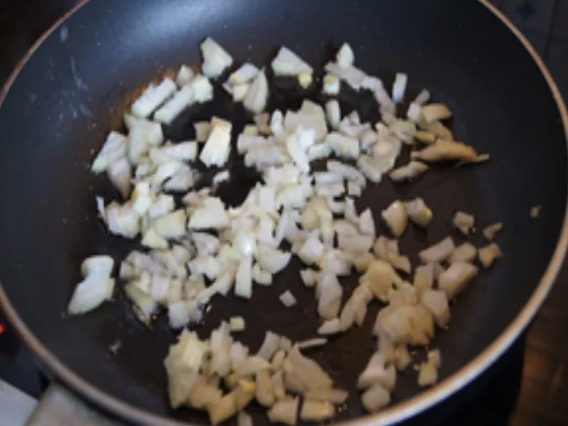 Spiegelei im Paprikaring mit Rahmwaldpilzen - Rezept - Bild Nr. 7