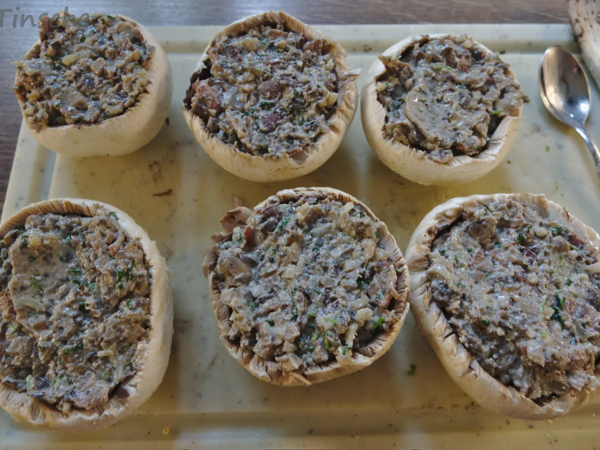 Gefüllte Riesenchampignons - Rezept - Bild Nr. 14366
