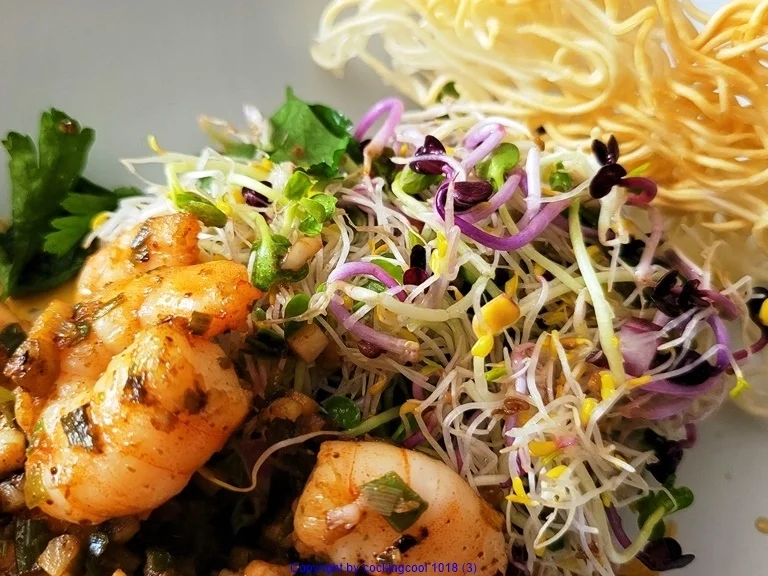 Rezept: Cevice mit Garnelen; Sprossensalat; Mie Nudelkräcker zur kochbar Challenge Juli 2021 Bild Nr. 14377 Cevice mit Garnelen; Sprossensalat; Mie Nudelkräcker zur kochbar Challenge Juli 2021 - Rezept - Bild Nr. 14377