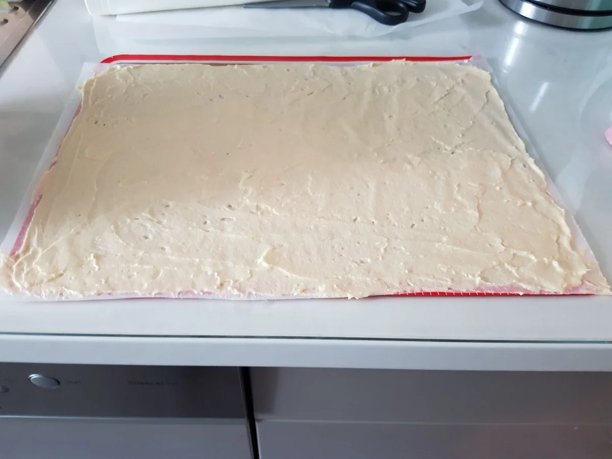 Marzipan-Schnitten mit Kirschfüllung - Rezept - Bild Nr. 14374