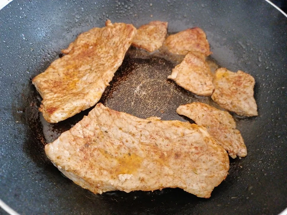 Schnitzel mit Bohnen und Tomatensalat - Rezept - Bild Nr. 5