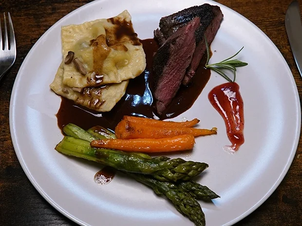 Rezept: Reh, Nudeln und Gemüse Bild Nr. 2 Reh, Nudeln und Gemüse - Rezept - Bild Nr. 2